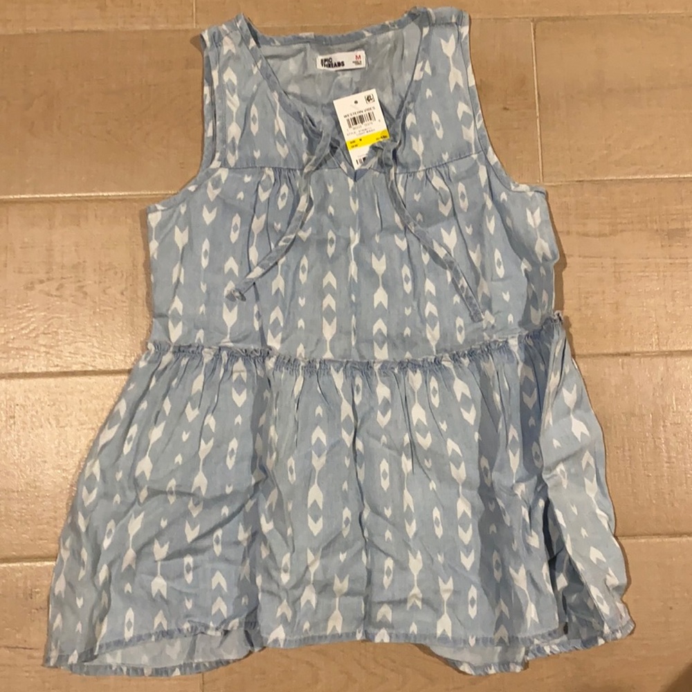 Epic threads girls shirt size M